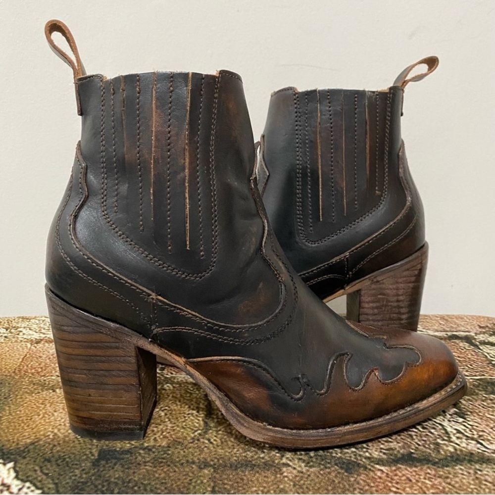 NIB Freebird Cognac Paula Boots Size 8 - Picture 3 of 8